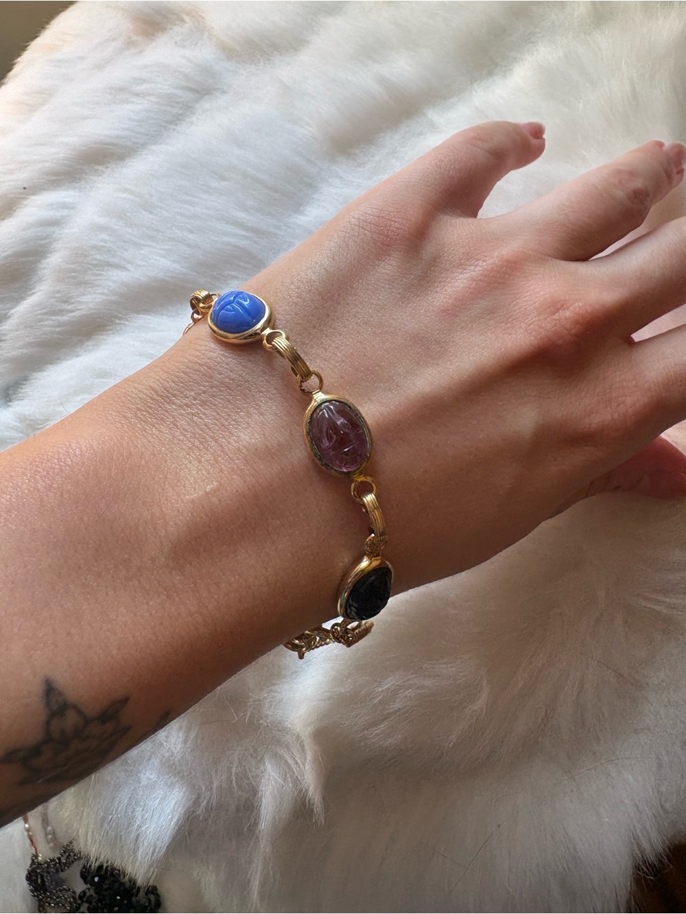 Vintage Scarab Beetle Gold Toned Bracelet - Picture 3 of 4
